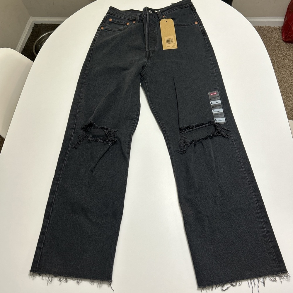 NWT Levi's Ribcage Straight Ankle jeans 28x27